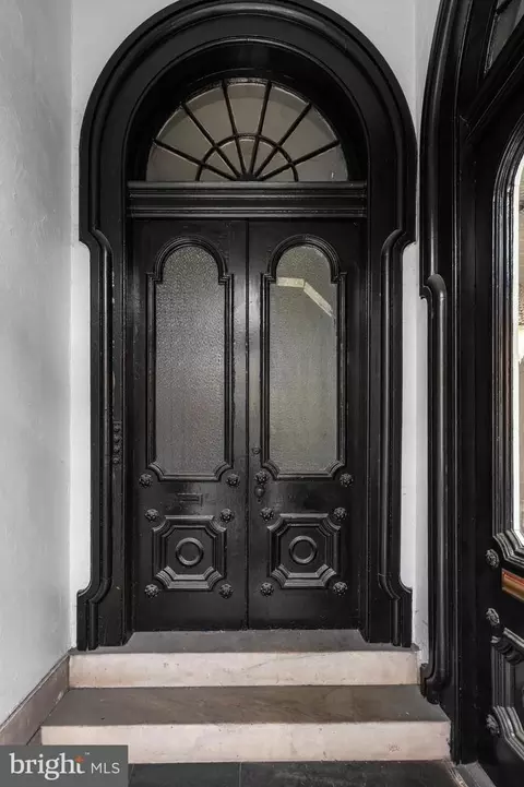 Entry Way - 919 N Calvert St, Baltimore, MD 21202 photo 2 of 23