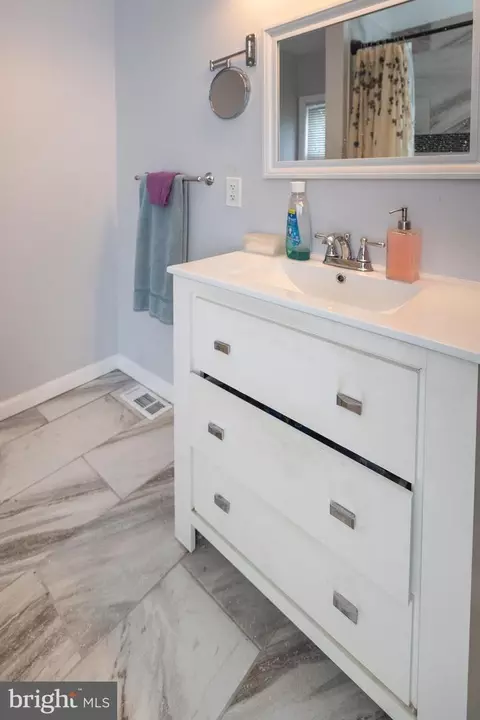 5216 Tramore Rd, Baltimore, MD 21214 photo 13