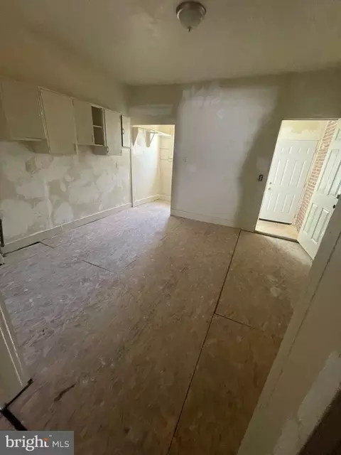 Entry Way - 1619 Abbotston St, Baltimore, MD 21218 photo 3 of 6