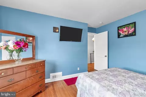 Bedroom - 904 Evesham Ave, Baltimore, MD 21212 photo 4 of 7