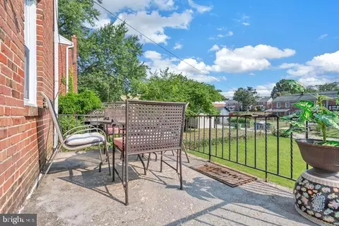 Exterior - 904 Evesham Ave, Baltimore, MD 21212 photo 3 of 4