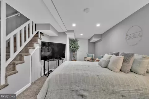 Bedroom - 3821 Lyndale Ave, Baltimore, MD 21213 photo 2 of 8