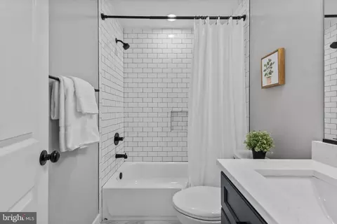 2509 Eastern Ave, Baltimore, MD 21224 photo 17