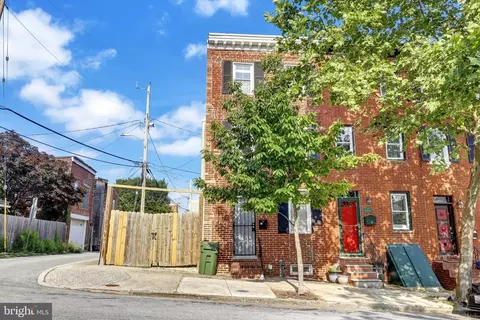 115 Parkin St, Baltimore, MD 21201 photo 3