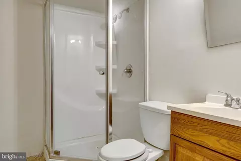 115 Parkin St, Baltimore, MD 21201 photo 33