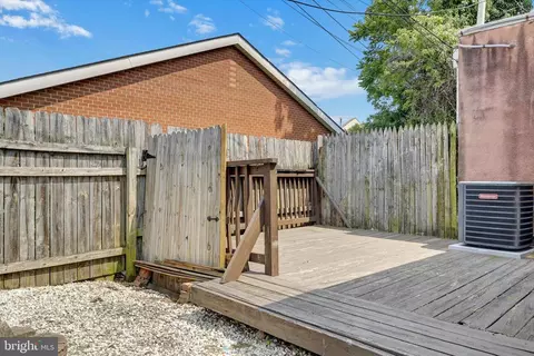 115 Parkin St, Baltimore, MD 21201 photo 37