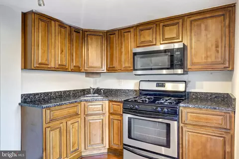 115 Parkin St, Baltimore, MD 21201 photo 9