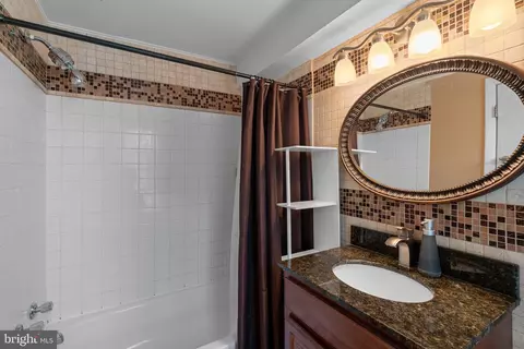 117 E Clement St, Baltimore, MD 21230 photo 25