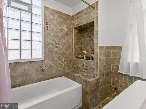 Bath - 4511 Powell Ave, Baltimore, MD 21206 photo 2 of 4