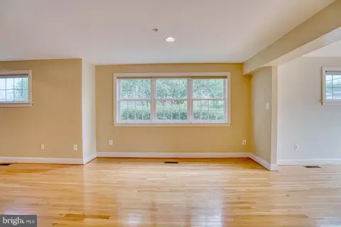 3107 Tilden Dr, Baltimore, MD 21211 photo 8