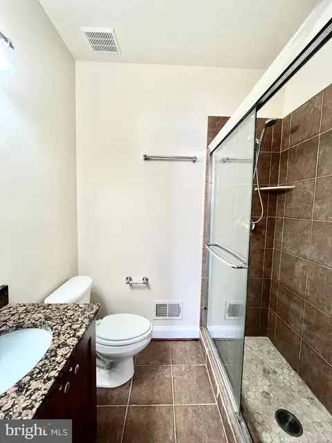 Bath - 219 S Regester St, Baltimore, MD 21231 photo 5 of 5