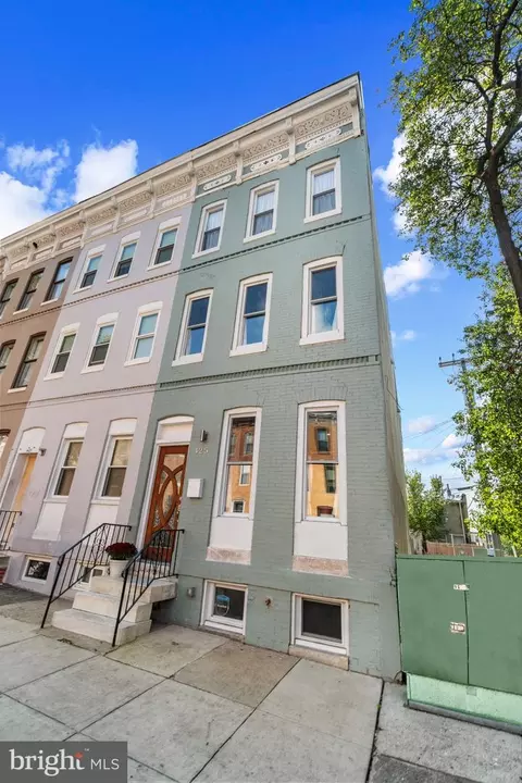 Exterior - 425 E Lanvale St, Baltimore, MD 21202 photo 2 of 4