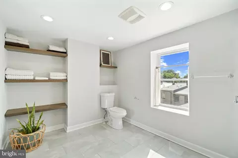 Bath - 425 E Lanvale St, Baltimore, MD 21202 photo 4 of 4
