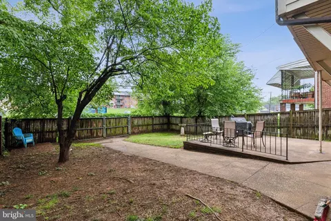 Exterior - 5207 Eugene Ave, Baltimore, MD 21206 photo 4 of 7