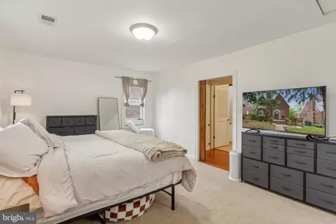 Bedroom - 5207 Eugene Ave, Baltimore, MD 21206 photo 4 of 8