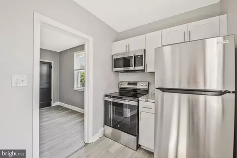 1112 Gleneagle Rd, Baltimore, MD 21239 photo 7