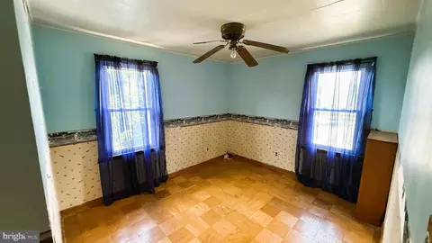 Bedroom - 3726 5th St, Baltimore, MD 21225 photo 3 of 3
