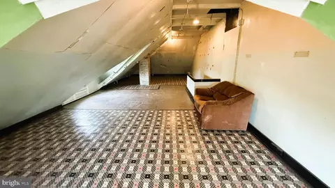 Entry Way - 3726 5th St, Baltimore, MD 21225 photo 2 of 2