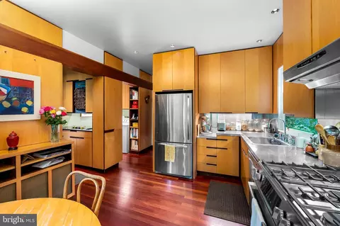 Kitchen - 111 Deepdene Rd, Baltimore, MD 21210 photo 2 of 4