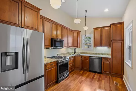 1814 E Pratt St, Baltimore, MD 21231 photo 11