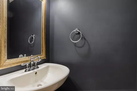 1814 E Pratt St, Baltimore, MD 21231 photo 15
