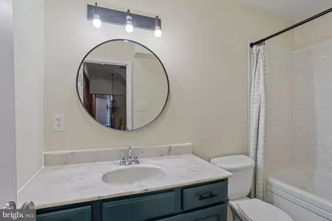 1814 E Pratt St, Baltimore, MD 21231 photo 17