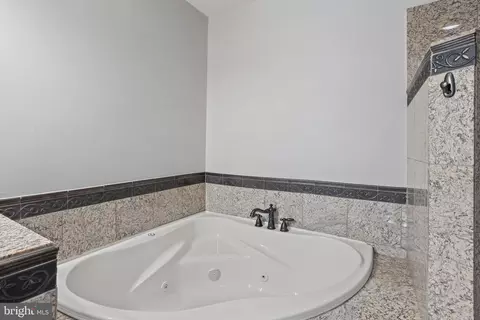 1814 E Pratt St, Baltimore, MD 21231 photo 31