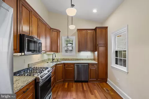 1814 E Pratt St, Baltimore, MD 21231 photo 14
