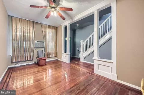 Living - 23 N Morley St, Baltimore, MD 21229 photo 1 of 3
