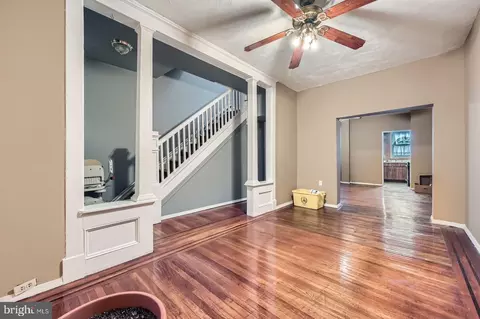 Entry Way - 23 N Morley St, Baltimore, MD 21229 photo 2 of 3