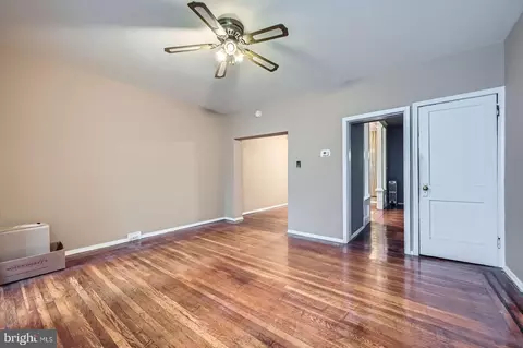 Entry Way - 23 N Morley St, Baltimore, MD 21229 photo 3 of 3