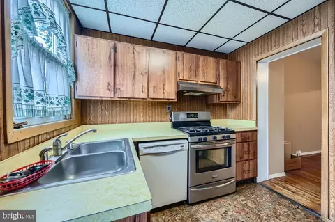Kitchen - 23 N Morley St, Baltimore, MD 21229 photo 1 of 1