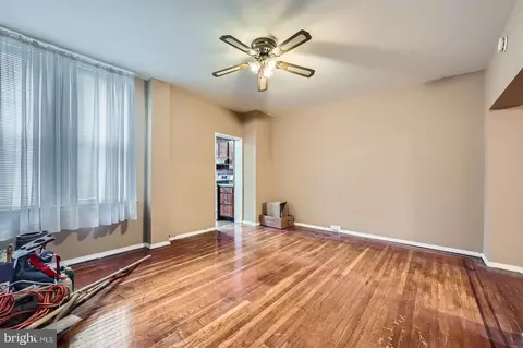 Living - 23 N Morley St, Baltimore, MD 21229 photo 3 of 3