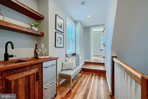 720 E Fort Ave, Baltimore, MD 21230 photo 2
