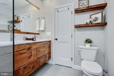 720 E Fort Ave, Baltimore, MD 21230 photo 3