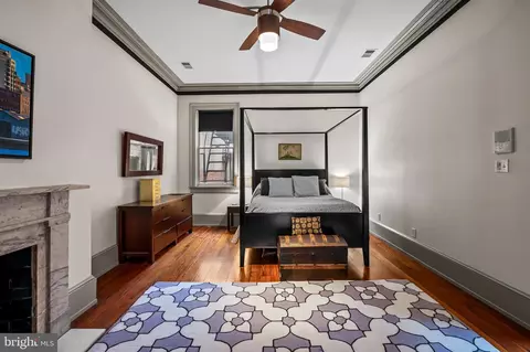 Bedroom - 824 Park Ave, Baltimore, MD 21201 photo 4 of 14