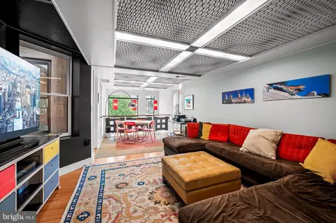 Living - 824 Park Ave, Baltimore, MD 21201 photo 6 of 6