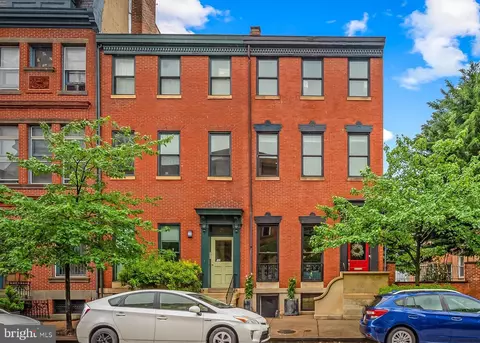 Exterior - 824 Park Ave, Baltimore, MD 21201 photo 12 of 12