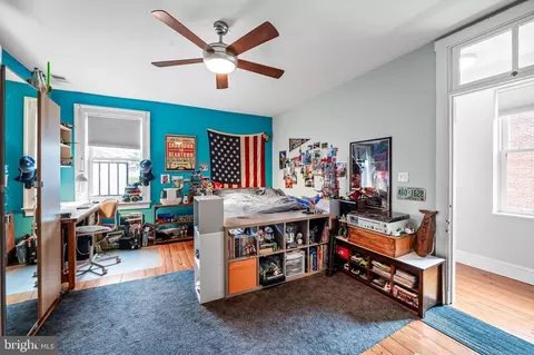 Bedroom - 824 Park Ave, Baltimore, MD 21201 photo 10 of 14