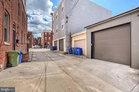 Exterior - 3236 Foster Ave, Baltimore, MD 21224 photo 6 of 7