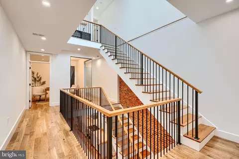 Entry Way - 3236 Foster Ave, Baltimore, MD 21224 photo 21 of 22