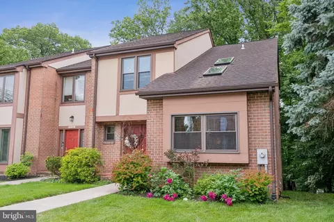 Exterior - 2307 Bright Leaf Way, Baltimore, MD 21209 photo 3 of 5