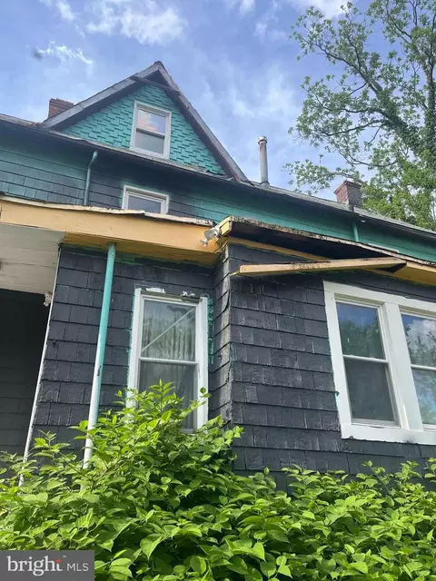 Exterior - 435 S Augusta Ave, Baltimore, MD 21229 photo 3 of 3