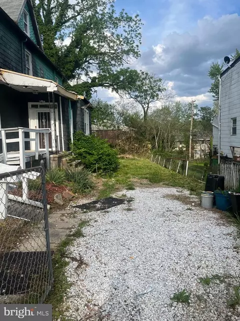 Other - 435 S Augusta Ave, Baltimore, MD 21229 photo 2 of 11