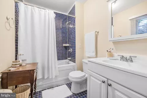 722 Dryden Dr, Baltimore, MD 21229 photo 19