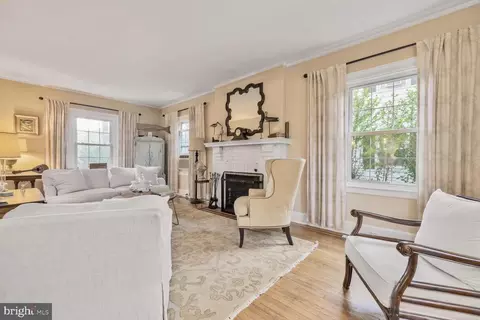 722 Dryden Dr, Baltimore, MD 21229 photo 5