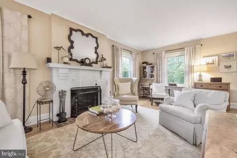 722 Dryden Dr, Baltimore, MD 21229 photo 4
