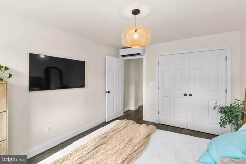 Bedroom - 1329 Cooksie St, Baltimore, MD 21230 photo 4 of 6