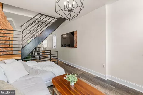 Entry Way - 1329 Cooksie St, Baltimore, MD 21230 photo 3 of 4