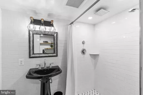 Bath - 1329 Cooksie St, Baltimore, MD 21230 photo 2 of 2